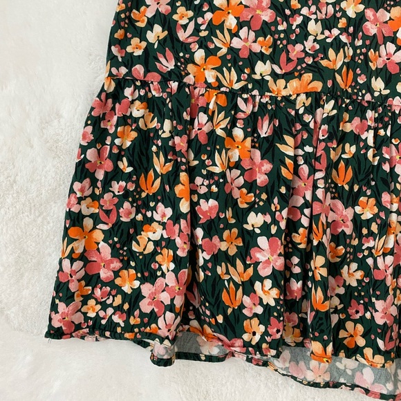 Zara viscose green floral midi dress - Picture 3 of 7